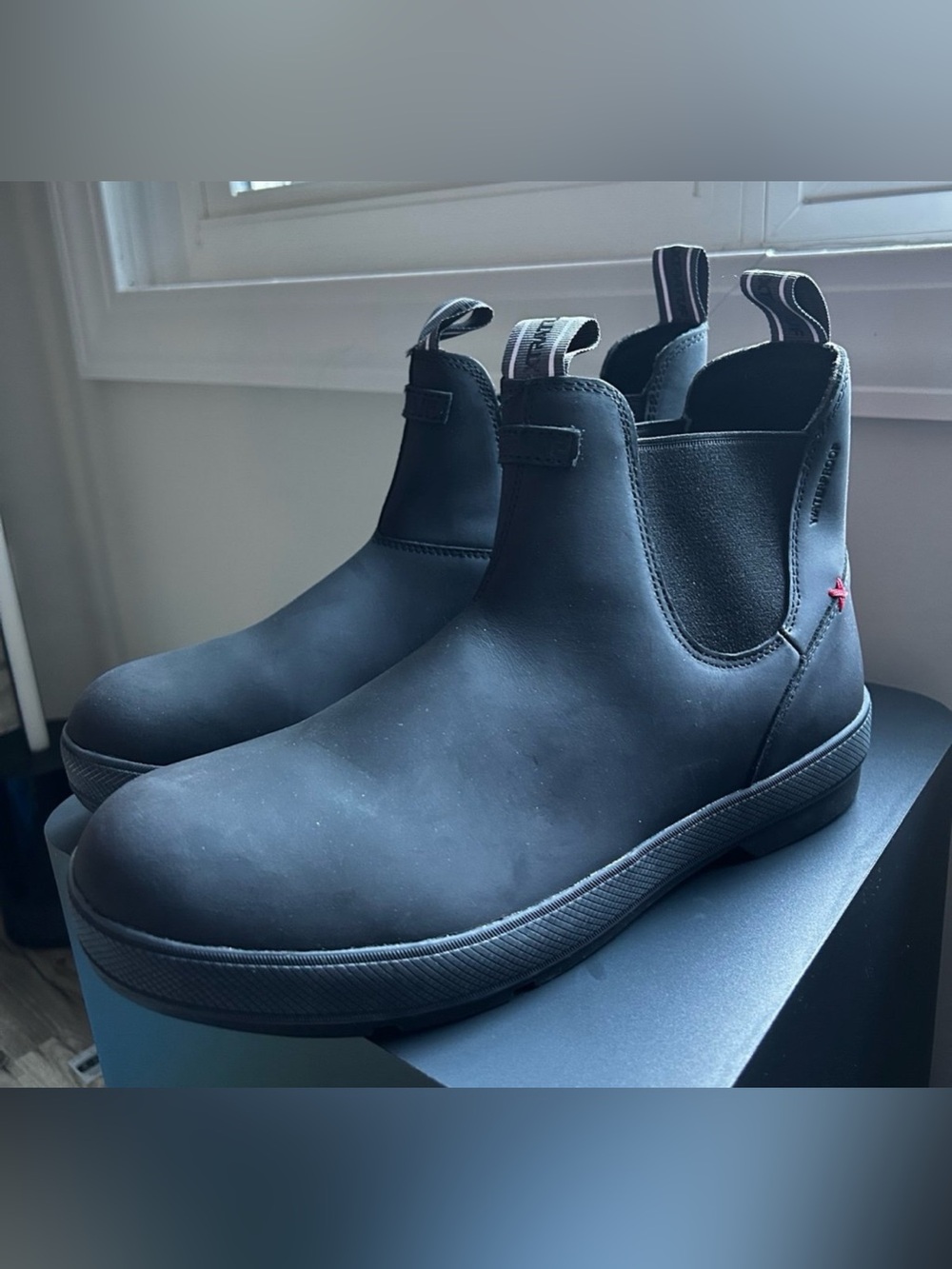 NWOT Men’s Xtratuf Leather Boots – Size 10.5 Black Waterproof Ankle Deck Boots